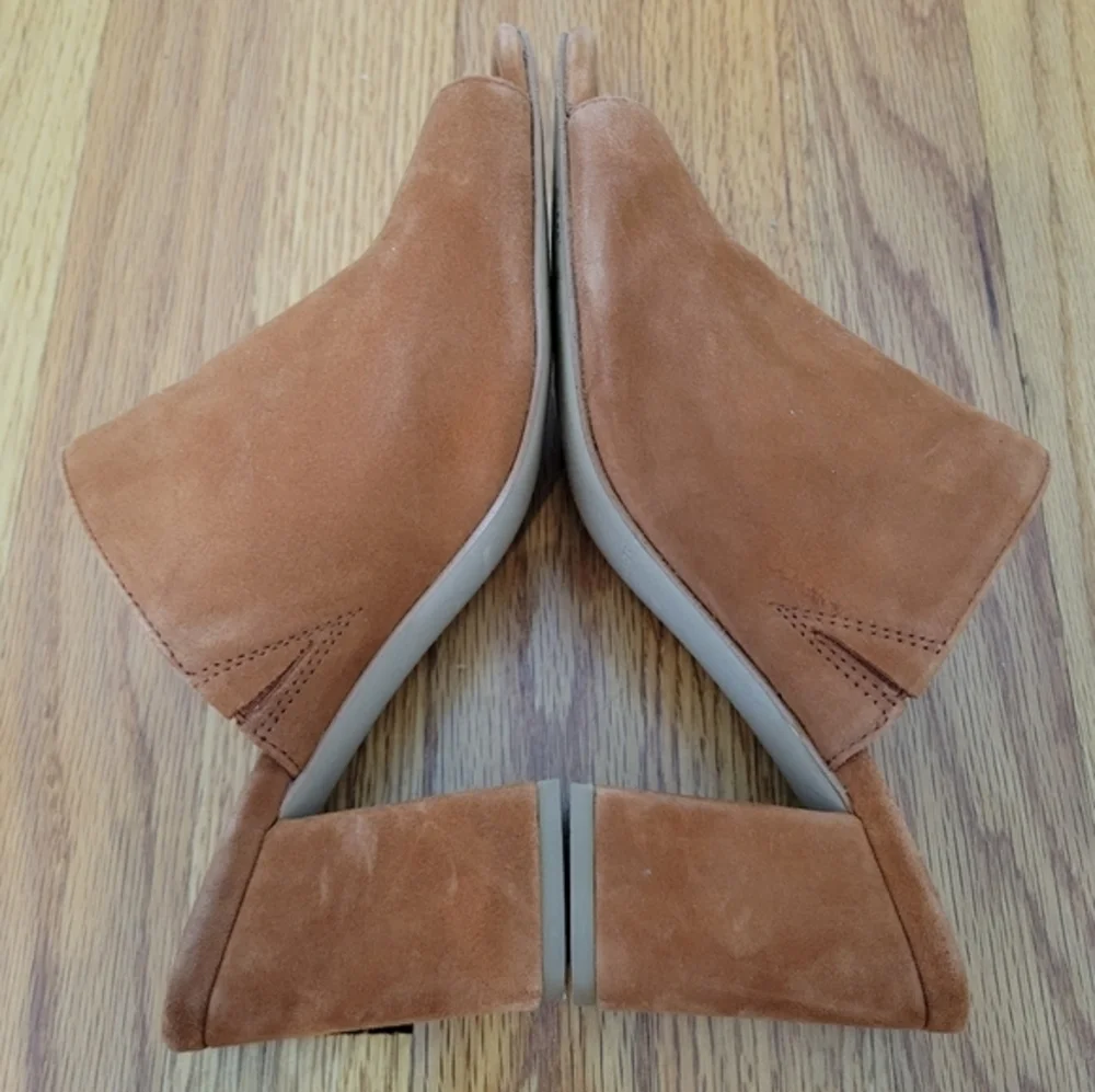 Marc Fisher balance prints suede